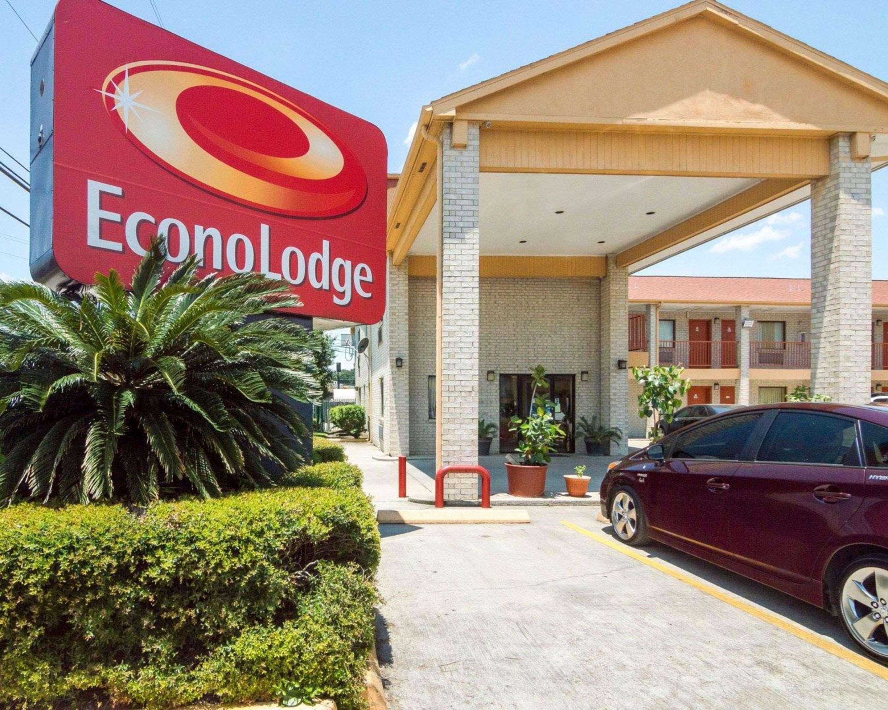 Econo Lodge Houston Brookhollow Buitenkant foto