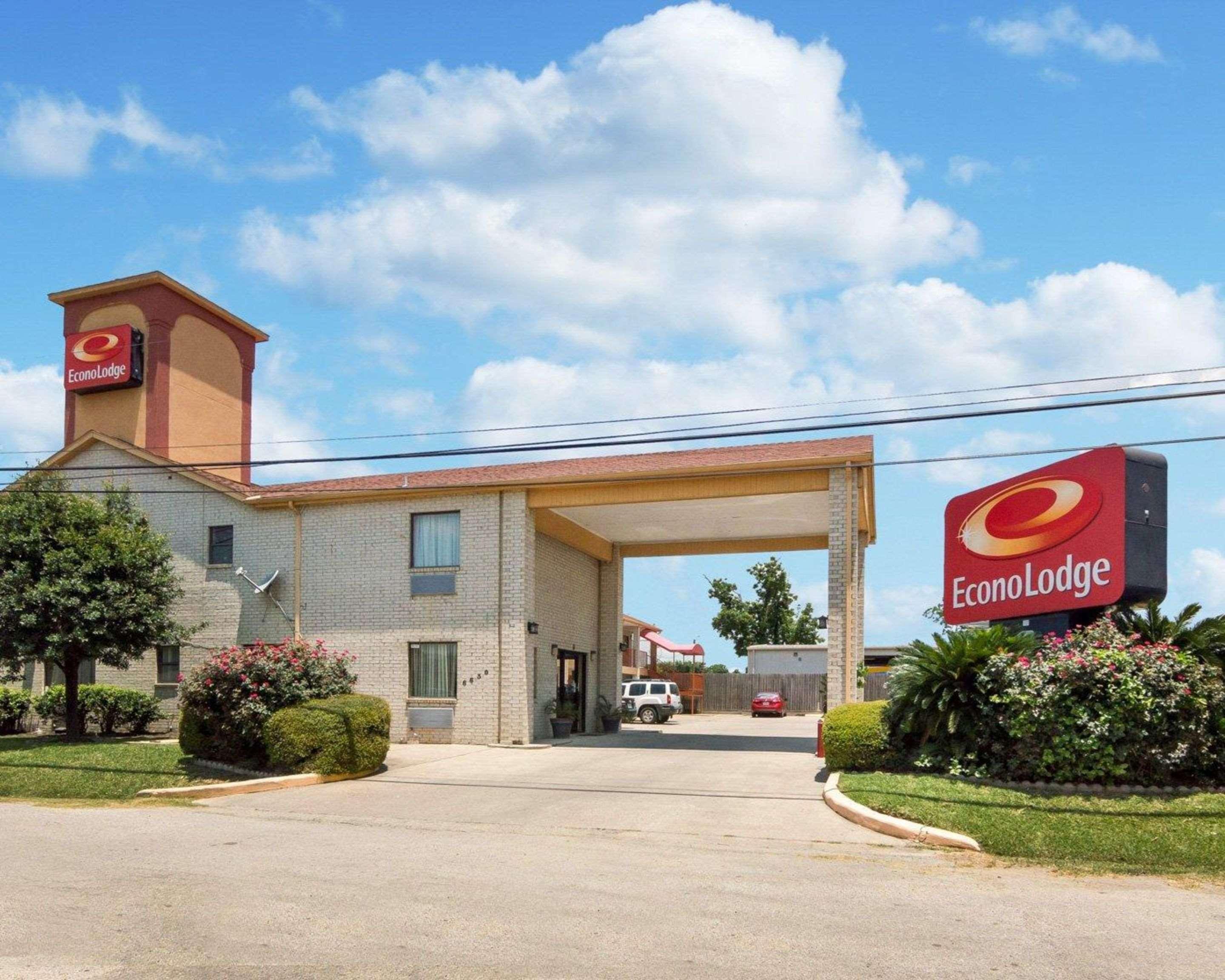 Econo Lodge Houston Brookhollow Buitenkant foto