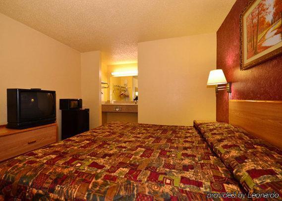 Econo Lodge Houston Brookhollow Kamer foto